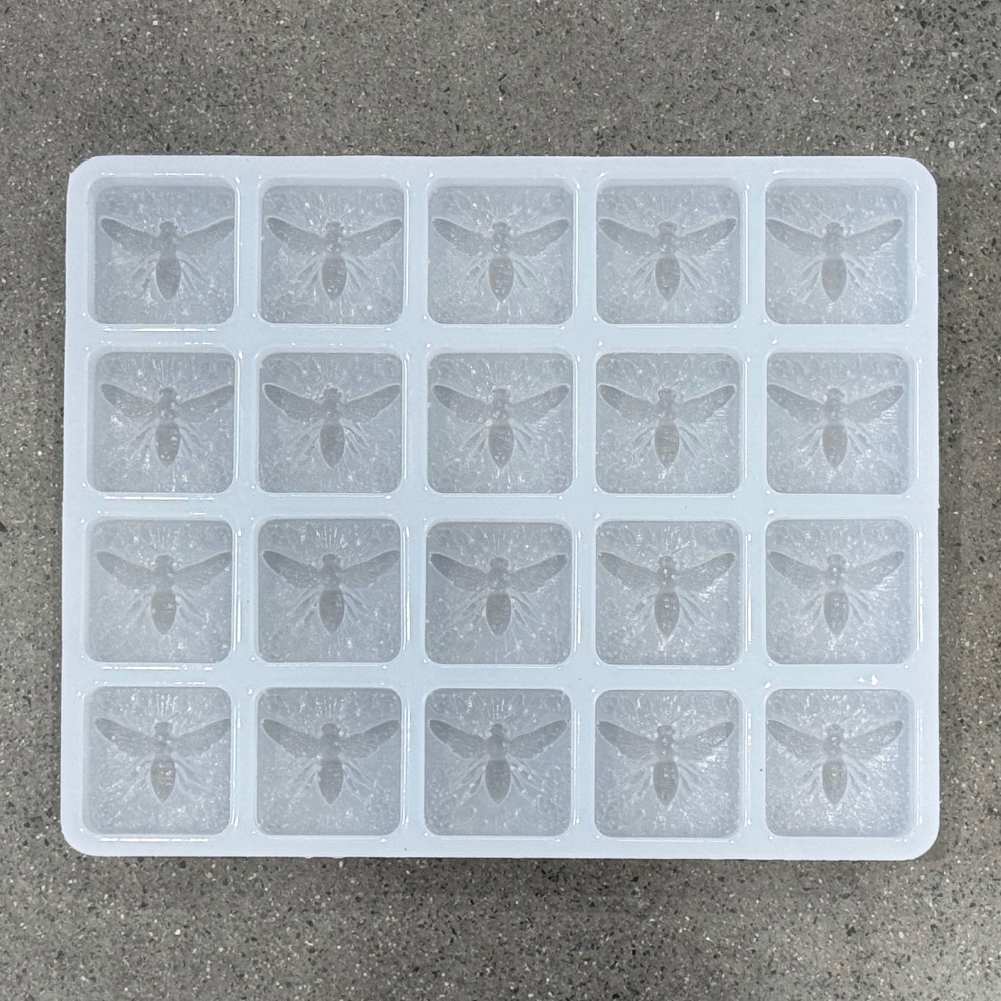 20 Bar Honey Bee 1 Silicone Guest Soap Mold